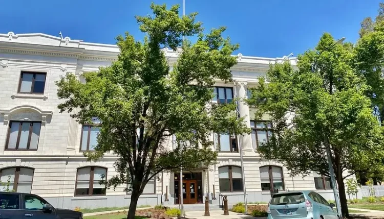 Oregon Supreme Court Building, State Street, Salem, OR. Photo by Warren LeMay - licensed under CC BY-SA 2.0.