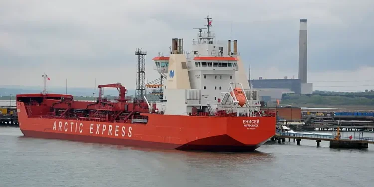 Russian oil products tanker Enisey alongside the marine terminal at Fawley. Photo by David Martin.