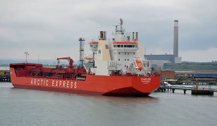 Russian oil products tanker Enisey alongside the marine terminal at Fawley. Photo by David Martin.